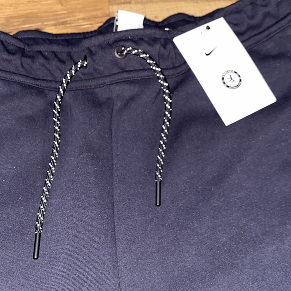 Nike Chelsea Football Club Tech Fleece Joggers - Picture 3 of 12